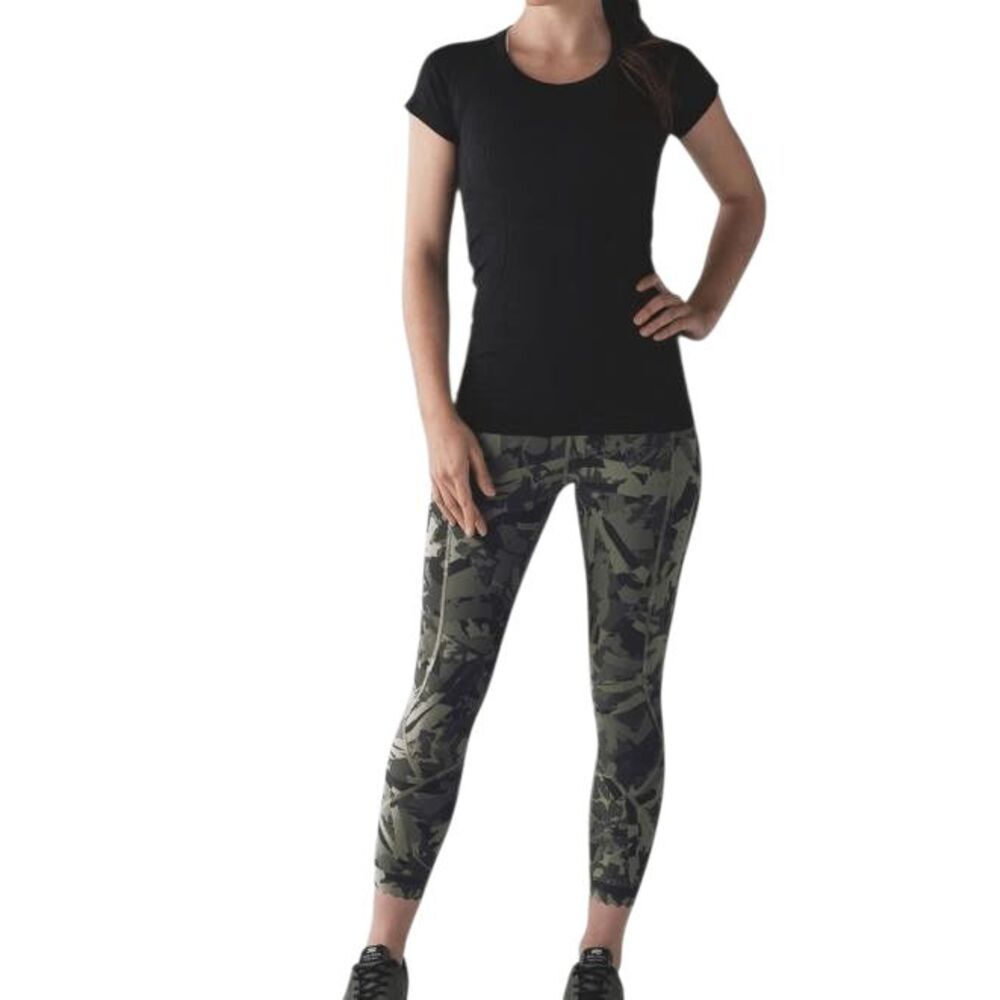 LULULEMON ATHLETICA Tight Stuff Tight Size 6